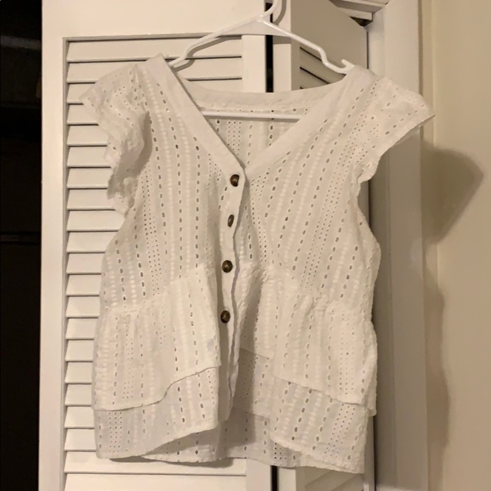 Ruffle short sleeve